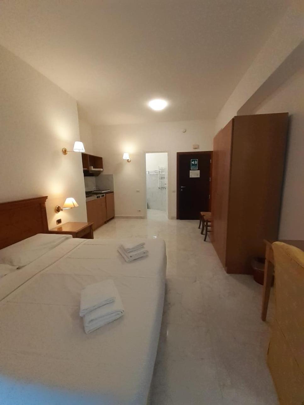Apartment Monolocale Metro A Cornelia